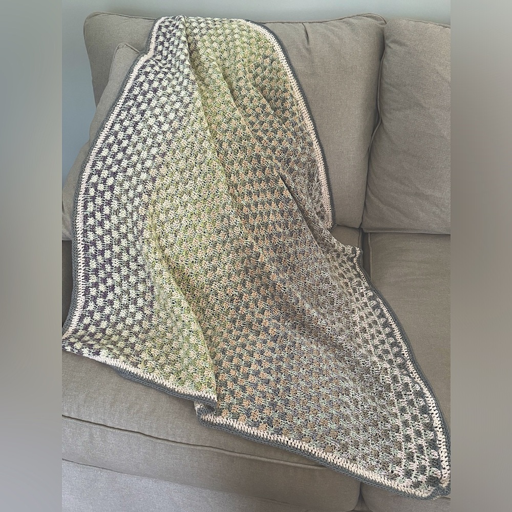 Baby blanket, neutral tones, natural fibers